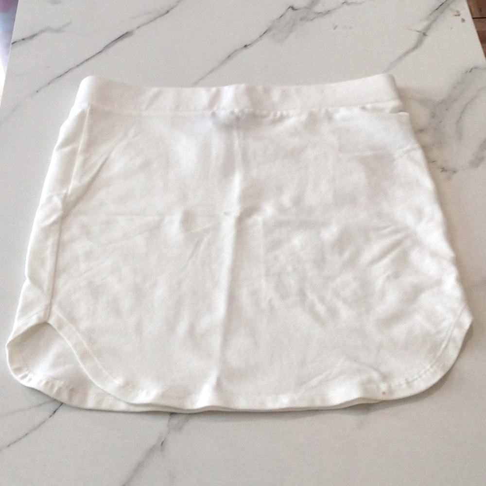 NWT Forever 21 white micro or ultra mini skirt, small.